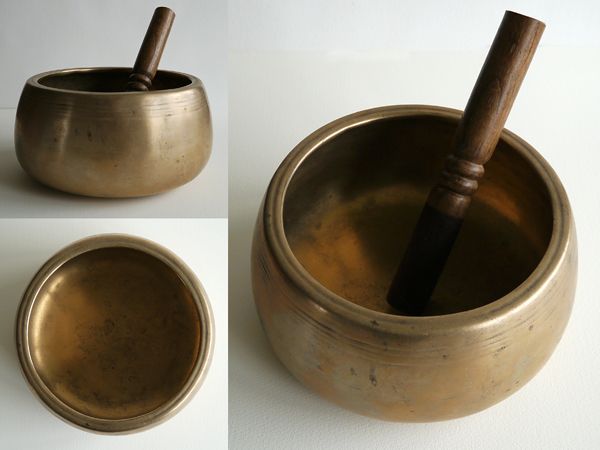 Rare Antique Mani Bowl - Instant Singer