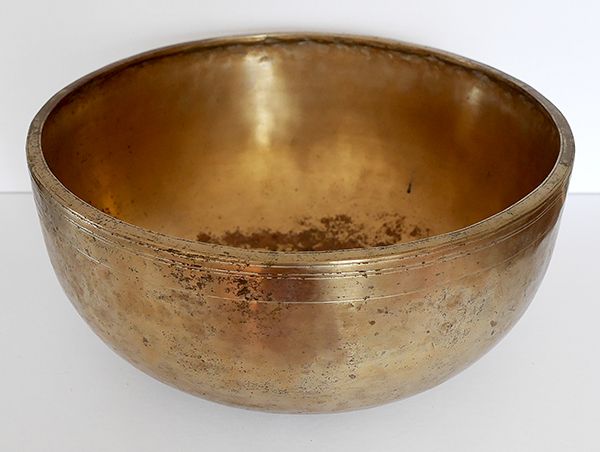 Impressive 13 ½ inch Antique Jambati Singing Bowl – G#2