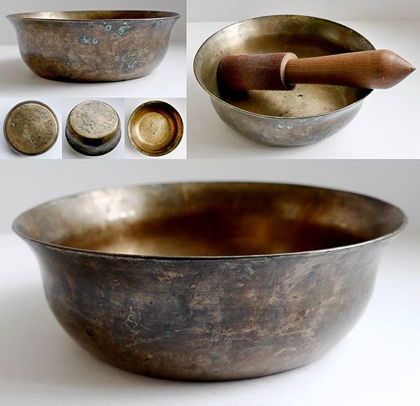Flat-Bottomed Antique Shaman Bowl – Unique Sound & Fountains