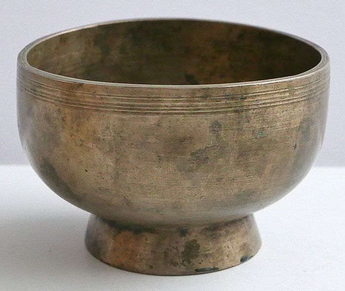 Tiny Antique Naga Singing and Healing Bowl – E5 & A6 - Inscription