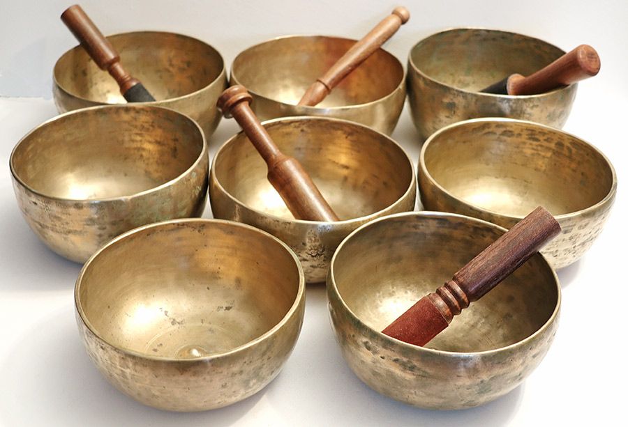 Unique 3rd Octave SET OF 8 Rare Large Antique Lingam Singing & Healing Bowls